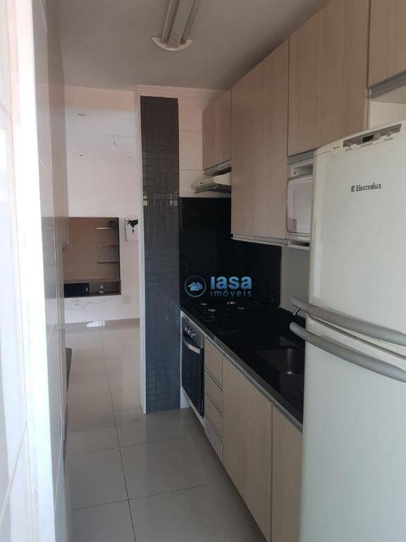 Apartamento à venda com 2 quartos, 60m² - Foto 21
