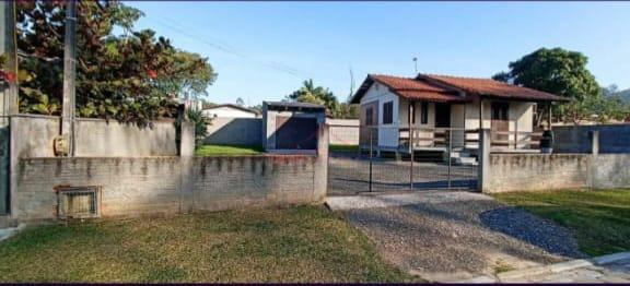 Casa à venda com 2 quartos, 369m² - Foto 6