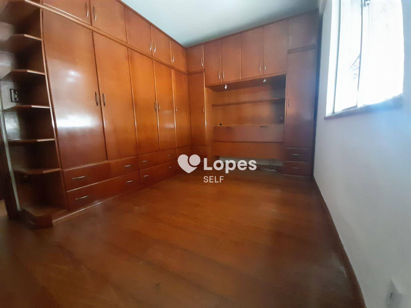 Apartamento à venda com 2 quartos, 90m² - Foto 4