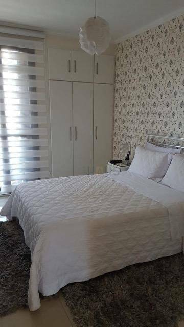 Apartamento à venda com 2 quartos, 90m² - Foto 2