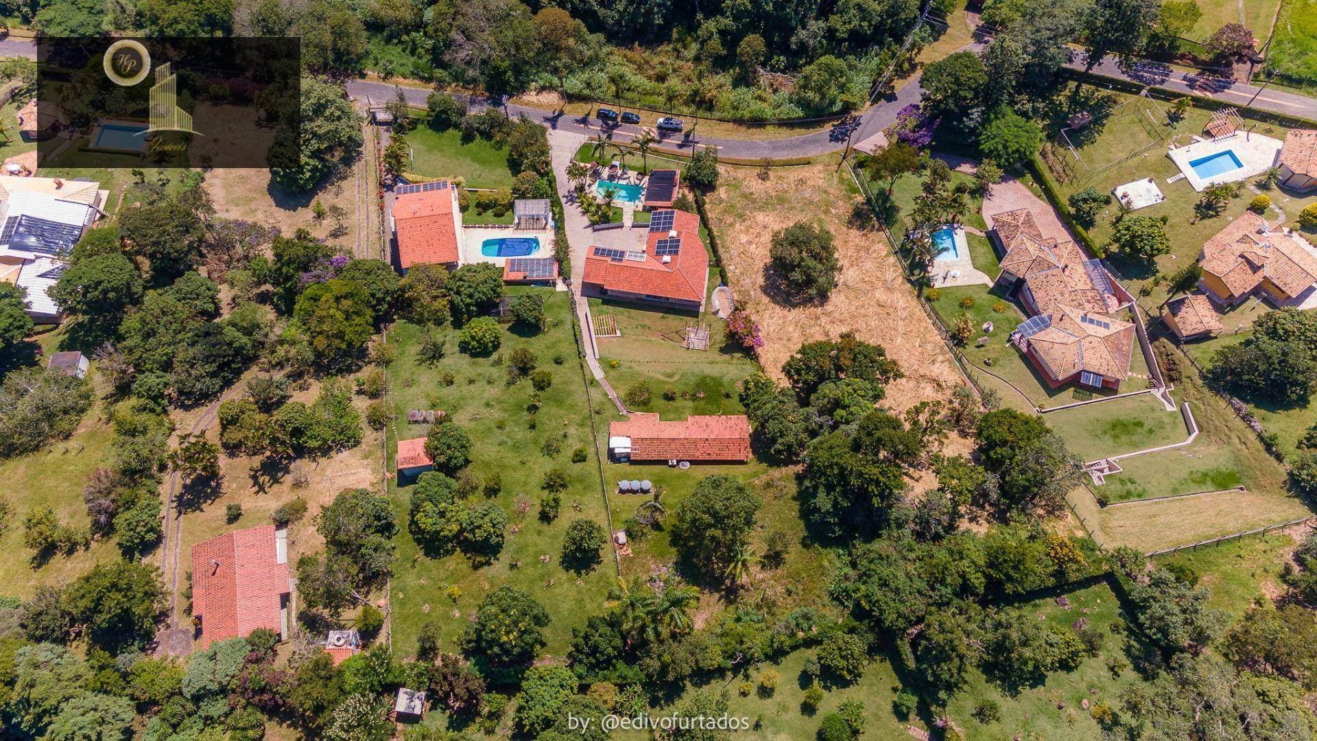 Casa de Condomínio à venda com 4 quartos, 384m² - Foto 3