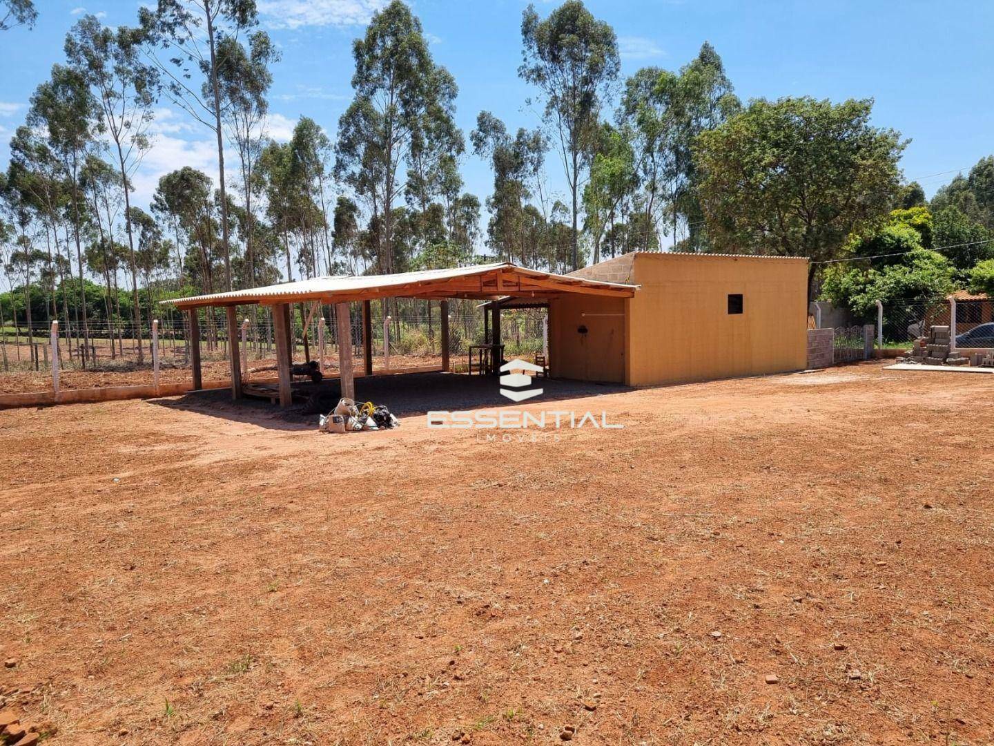 Chácara, 2 quartos, 1070 m² - Foto 1