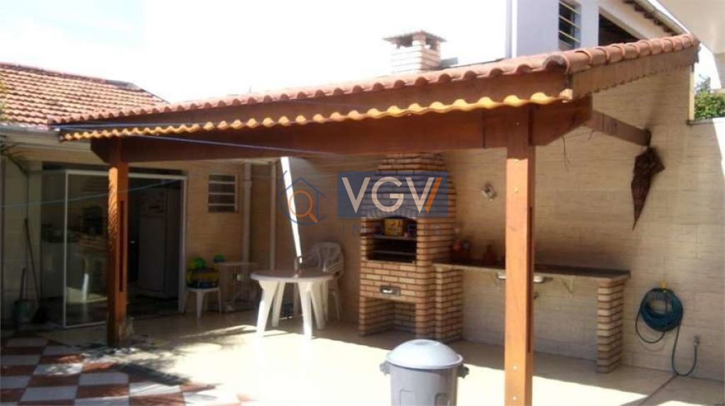 Casa à venda com 3 quartos, 200m² - Foto 10