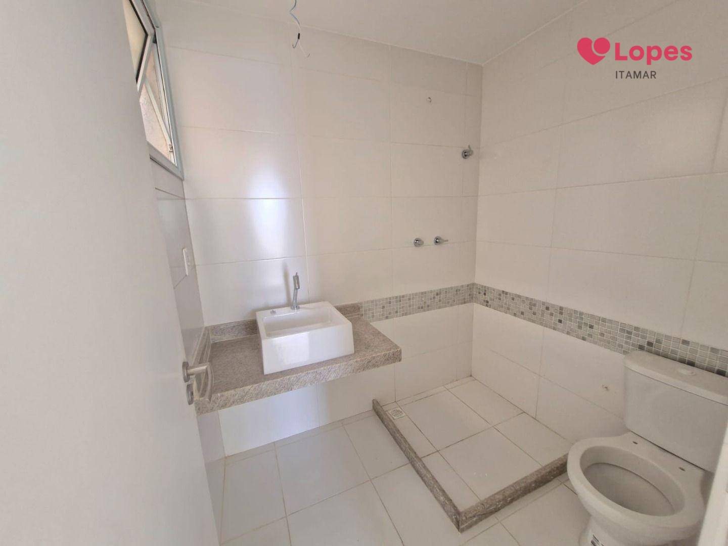 Apartamento à venda com 3 quartos, 110m² - Foto 4