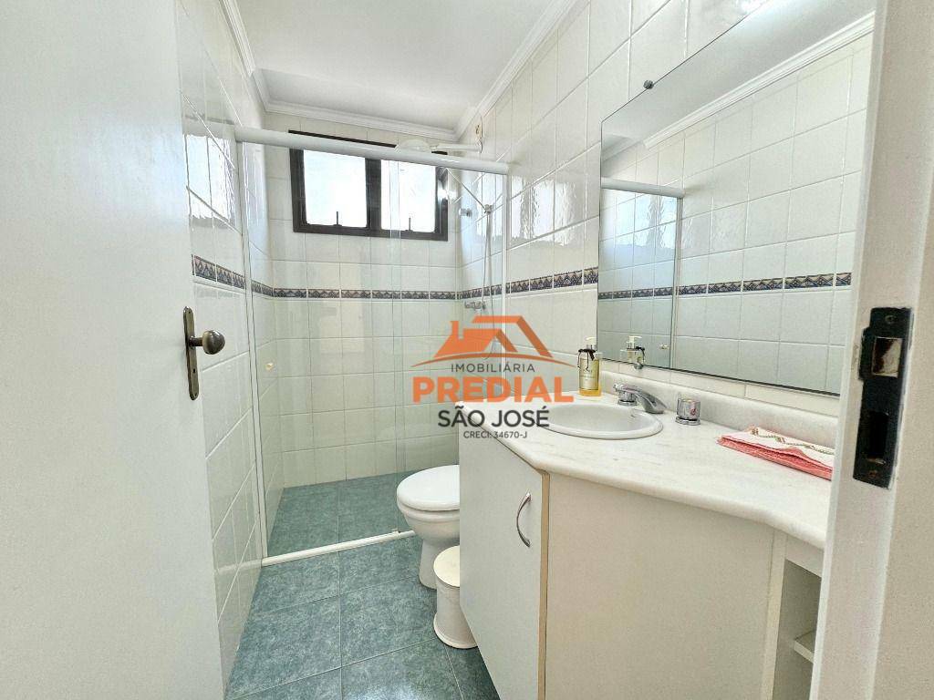 Apartamento à venda com 3 quartos, 98m² - Foto 11