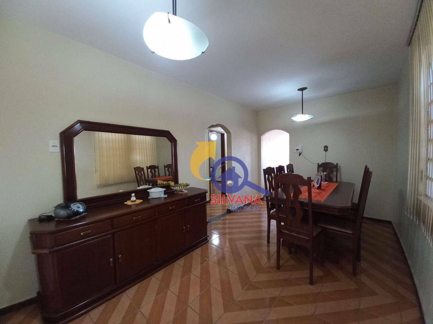 Casa à venda com 4 quartos, 229m² - Foto 6