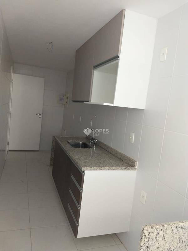 Apartamento à venda com 2 quartos, 81m² - Foto 10