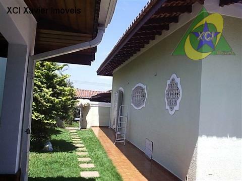 Casa para alugar com 4 quartos, 700m² - Foto 19