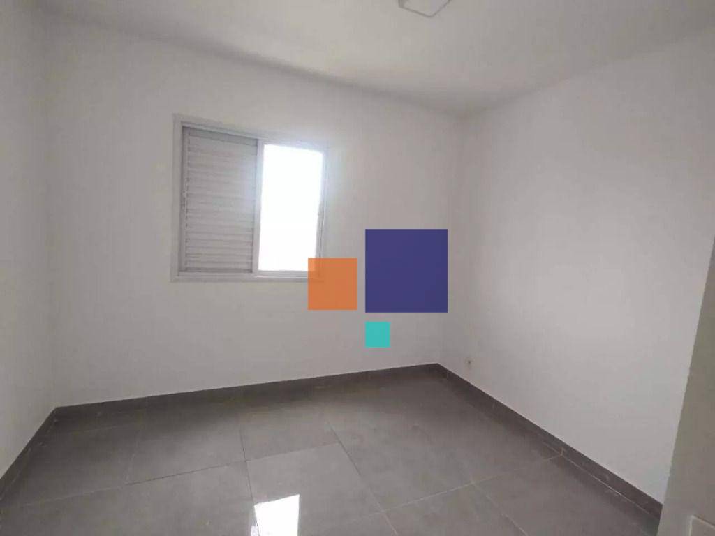 Apartamento para alugar com 3 quartos, 84m² - Foto 3