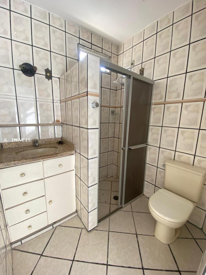 Apartamento para alugar com 3 quartos, 80m² - Foto 12