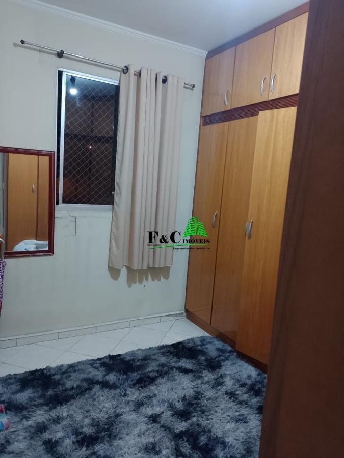 Apartamento à venda com 2 quartos, 70m² - Foto 14