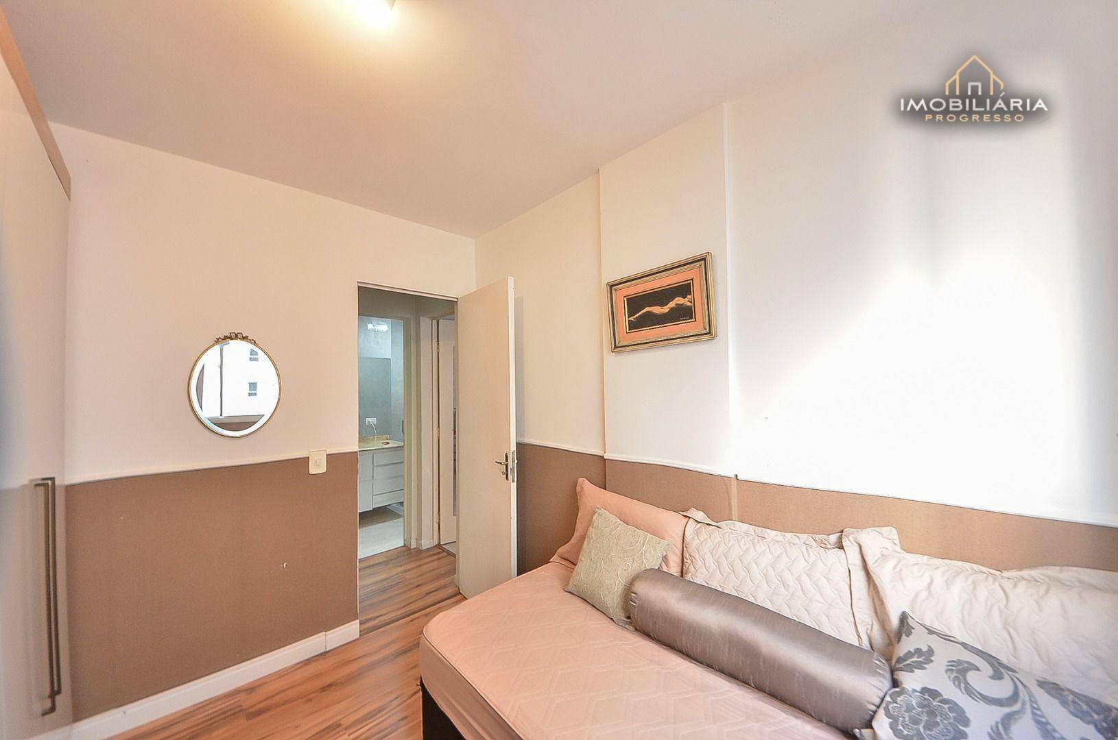 Apartamento à venda com 2 quartos, 56m² - Foto 17