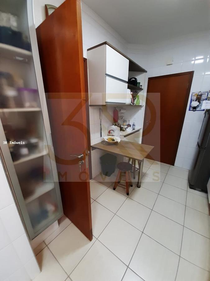 Apartamento à venda com 3 quartos, 110m² - Foto 8