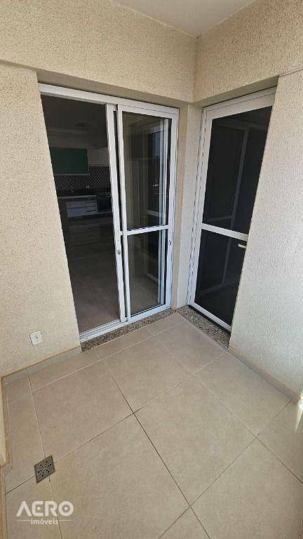 Apartamento para alugar com 2 quartos, 77m² - Foto 42