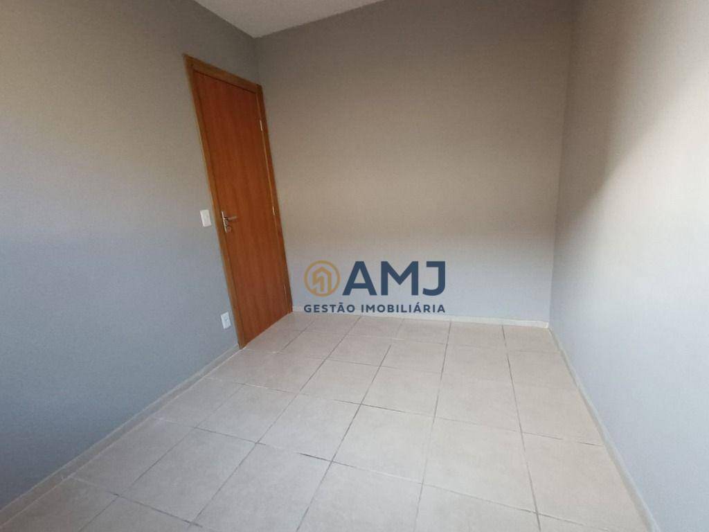 Apartamento à venda com 2 quartos, 44m² - Foto 12