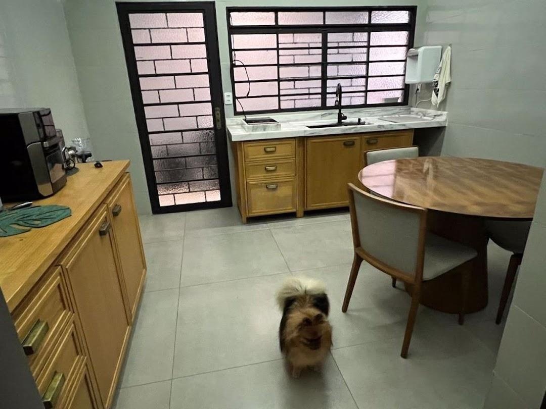 Casa à venda com 3 quartos, 190m² - Foto 2