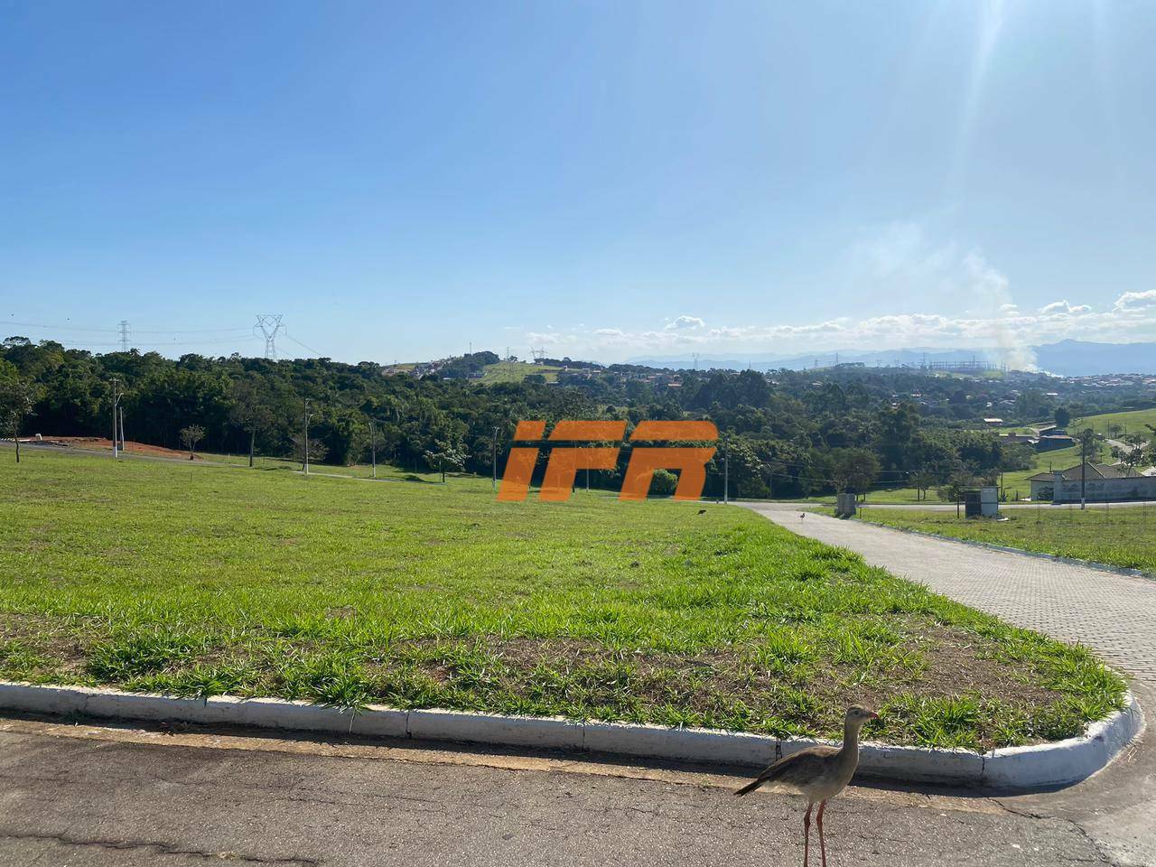Loteamento e Condomínio à venda, 1747M2 - Foto 1