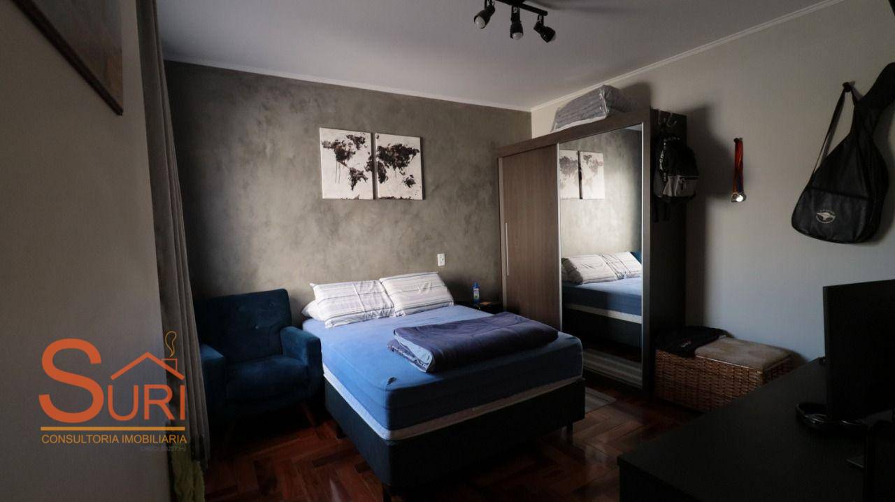 Sobrado à venda com 3 quartos, 227m² - Foto 2