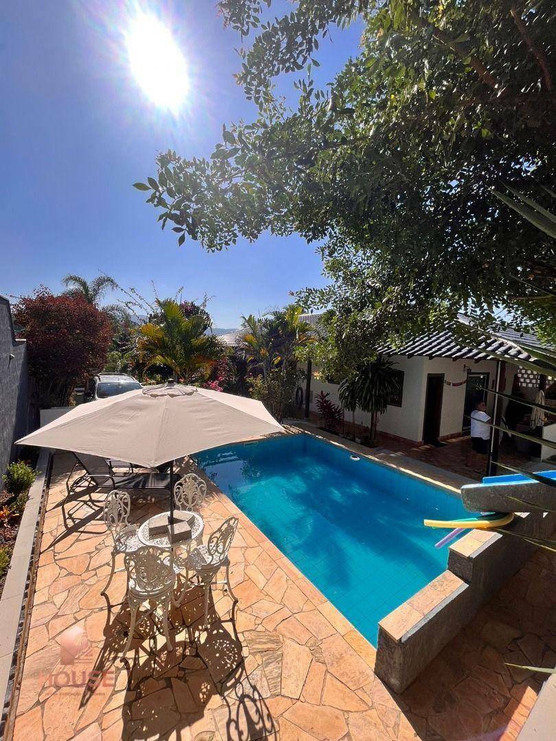 Casa de Condomínio à venda com 3 quartos, 191m² - Foto 33