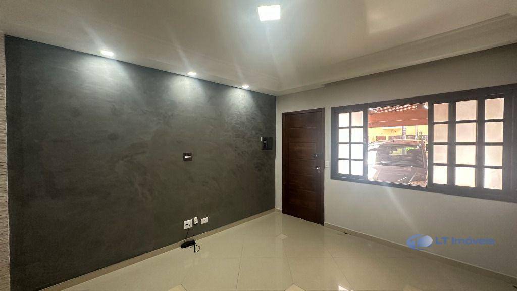 Sobrado à venda com 2 quartos, 76m² - Foto 4