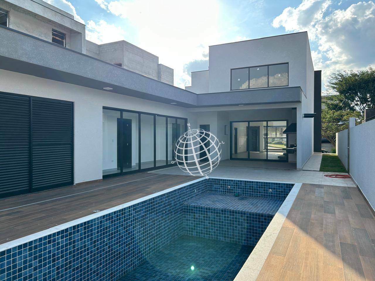 Casa de Condomínio à venda com 4 quartos, 305m² - Foto 8