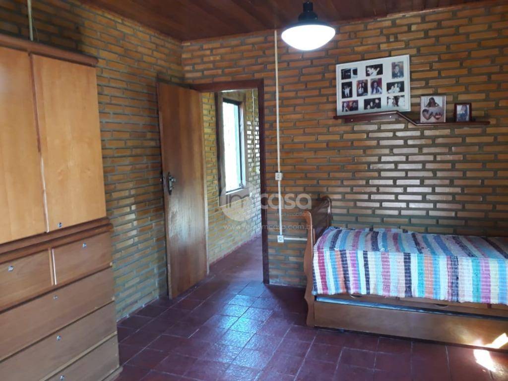 Casa à venda com 4 quartos, 240m² - Foto 15