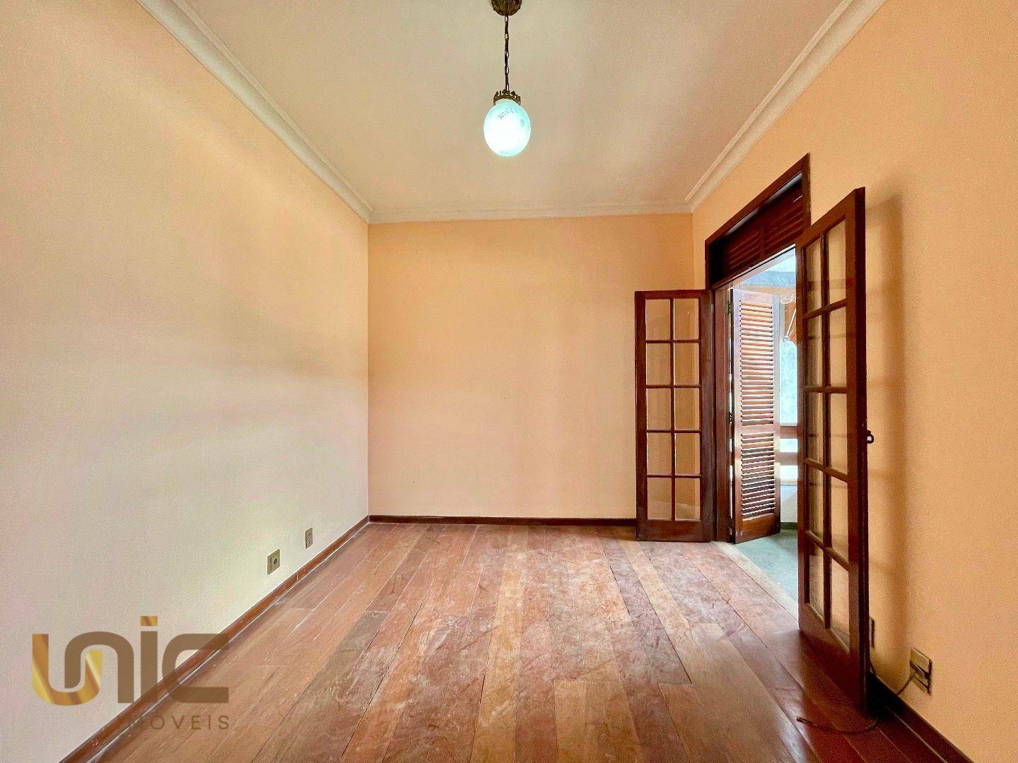 Casa de Condomínio à venda com 5 quartos, 212m² - Foto 22