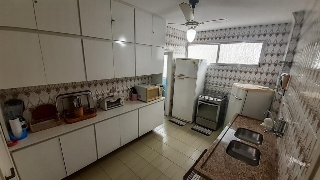 Apartamento à venda com 3 quartos, 120m² - Foto 18