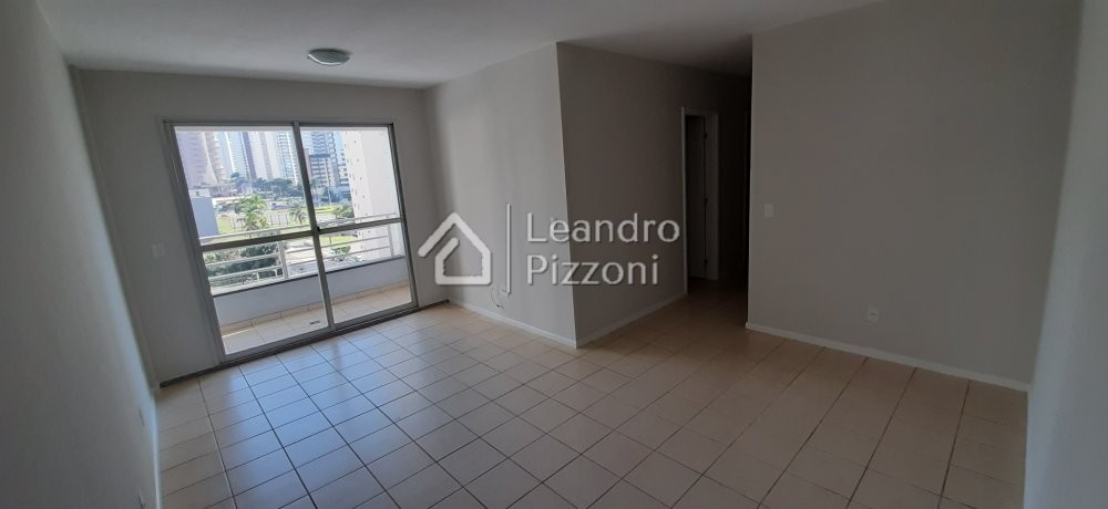 Apartamento à venda com 3 quartos, 79m² - Foto 1