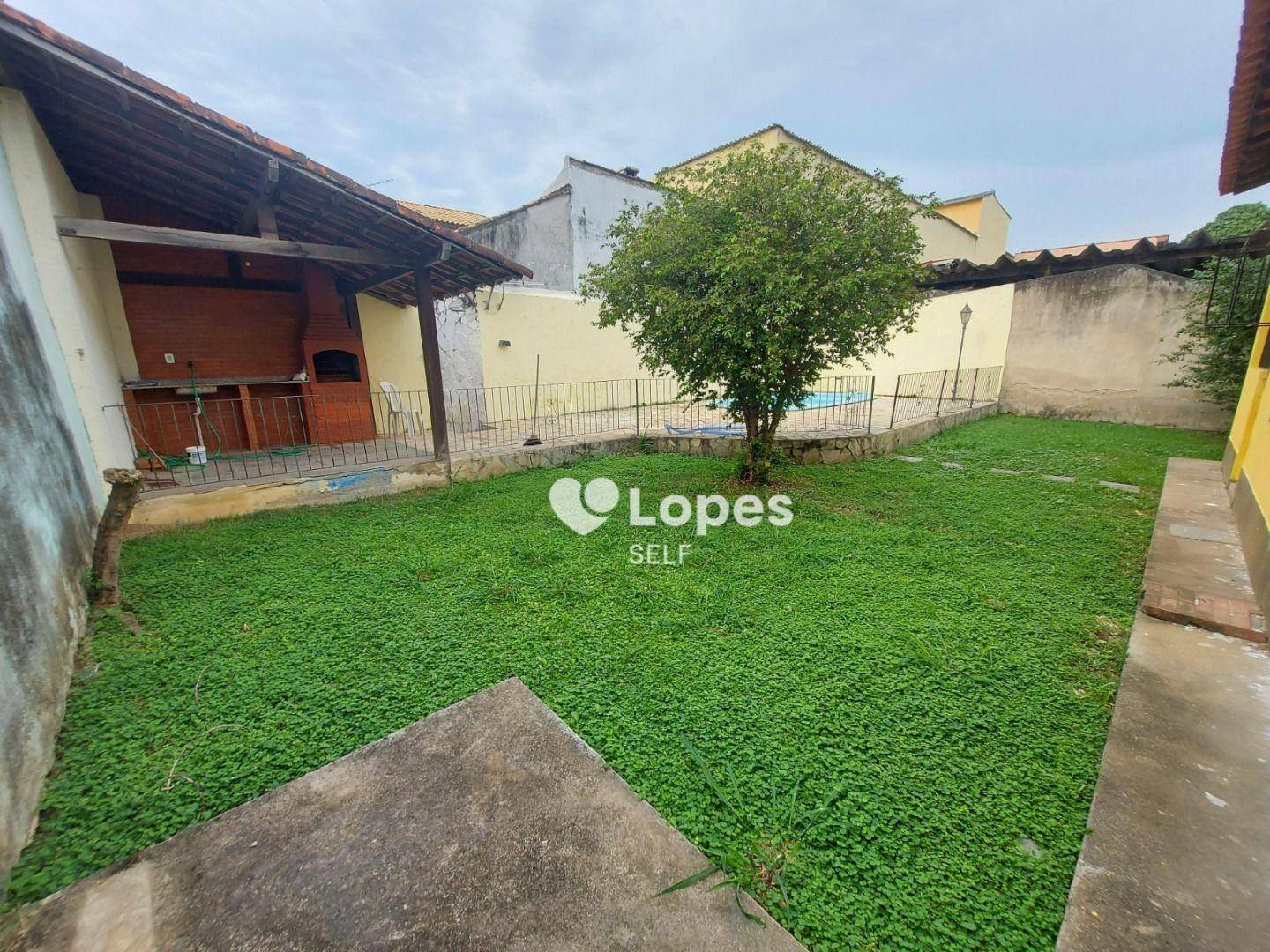 Casa à venda com 3 quartos, 105m² - Foto 4