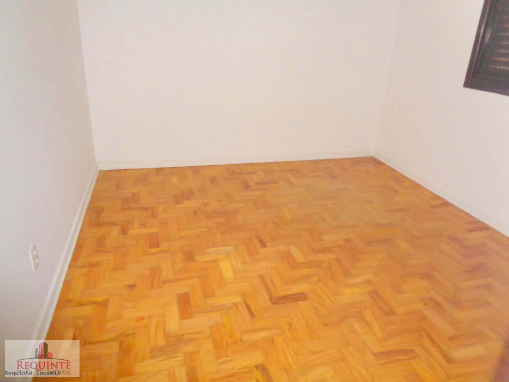 Sobrado à venda com 3 quartos, 200m² - Foto 18