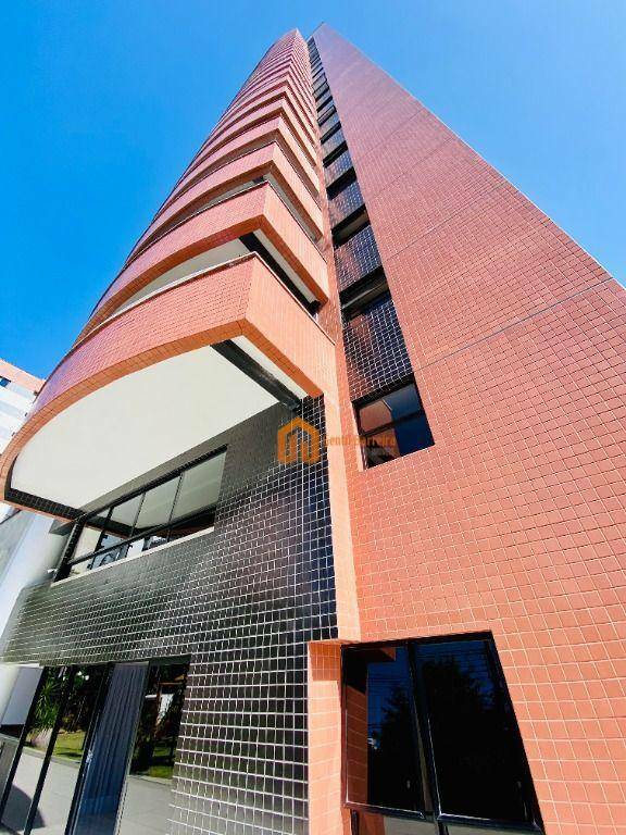 Apartamento à venda com 4 quartos, 176m² - Foto 1