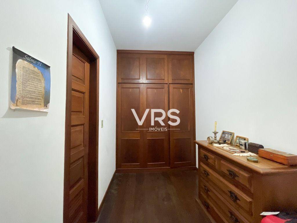 Casa à venda com 5 quartos, 434m² - Foto 21