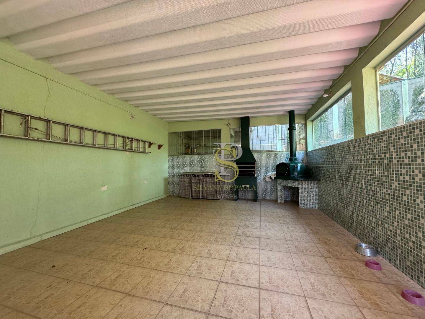 Casa de Condomínio à venda com 4 quartos, 250m² - Foto 5