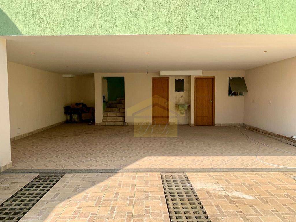 Sobrado à venda e aluguel com 3 quartos, 162m² - Foto 19