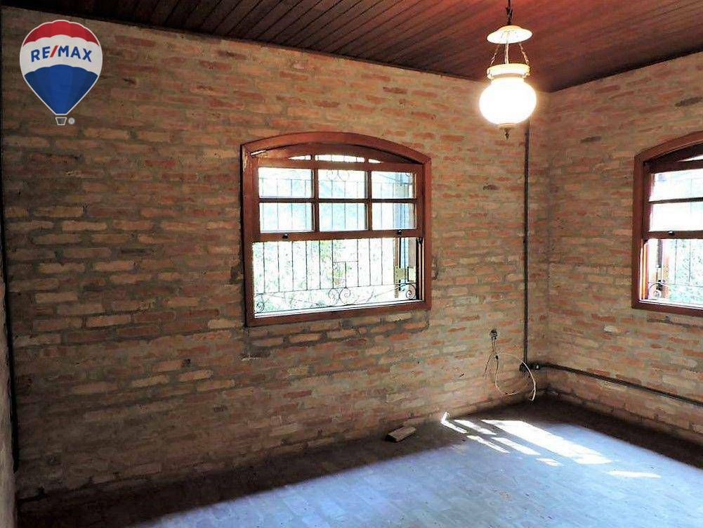 Casa para alugar com 3 quartos, 385m² - Foto 11