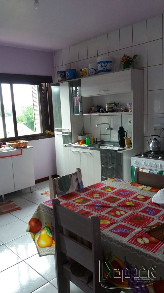 Casa à venda com 3 quartos, 101m² - Foto 5