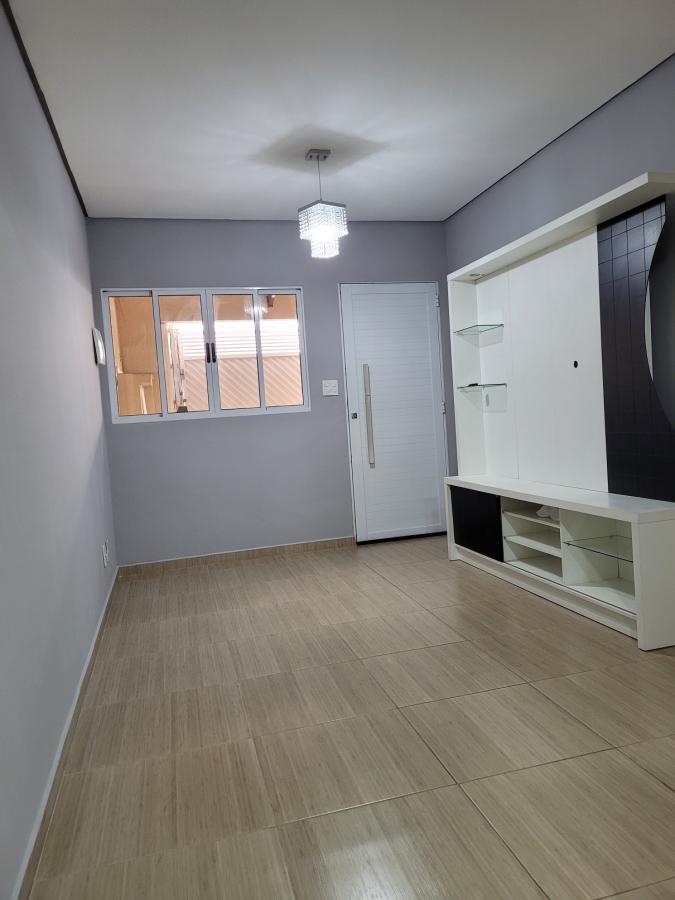 Casa à venda com 3 quartos, 97m² - Foto 1