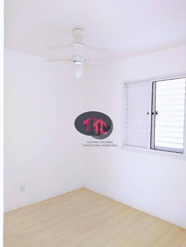 Apartamento à venda com 2 quartos, 47m² - Foto 2