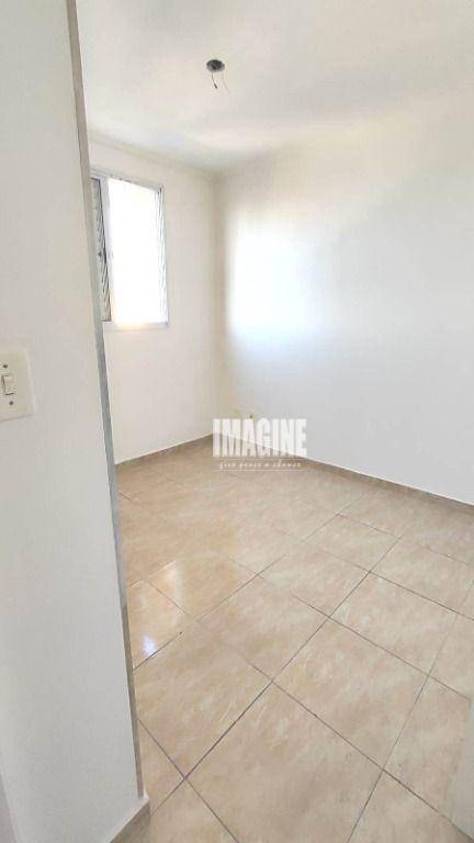 Apartamento à venda com 2 quartos, 52m² - Foto 11