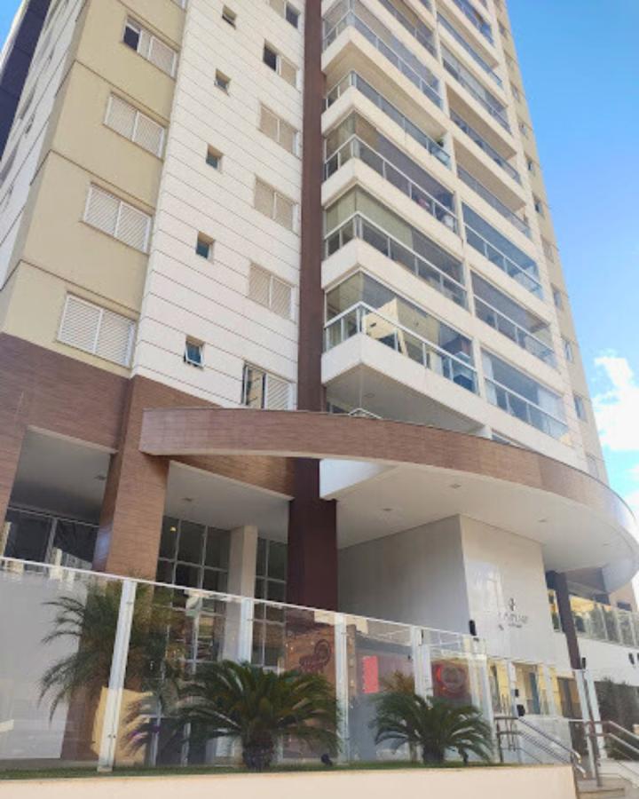 Apartamento à venda com 3 quartos, 104m² - Foto 1