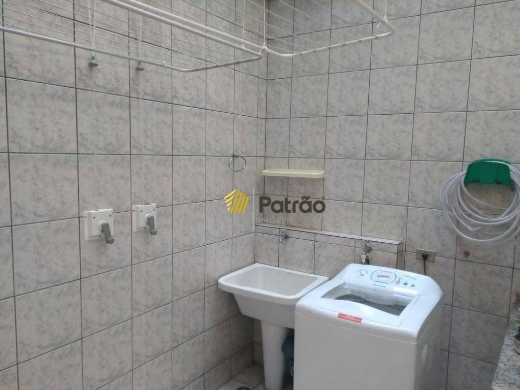 Apartamento à venda com 2 quartos, 65m² - Foto 17