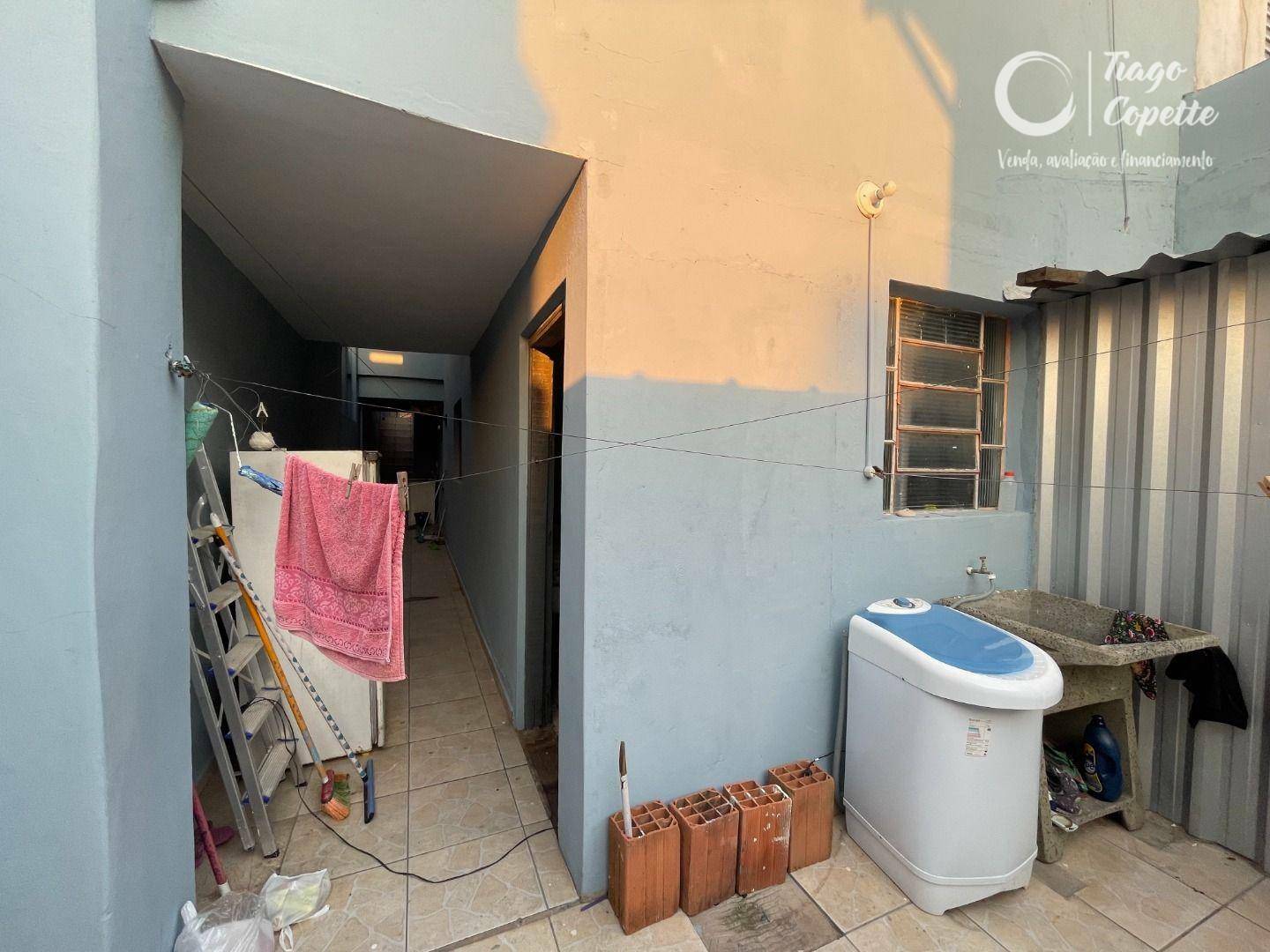 Casa à venda com 6 quartos, 202m² - Foto 22