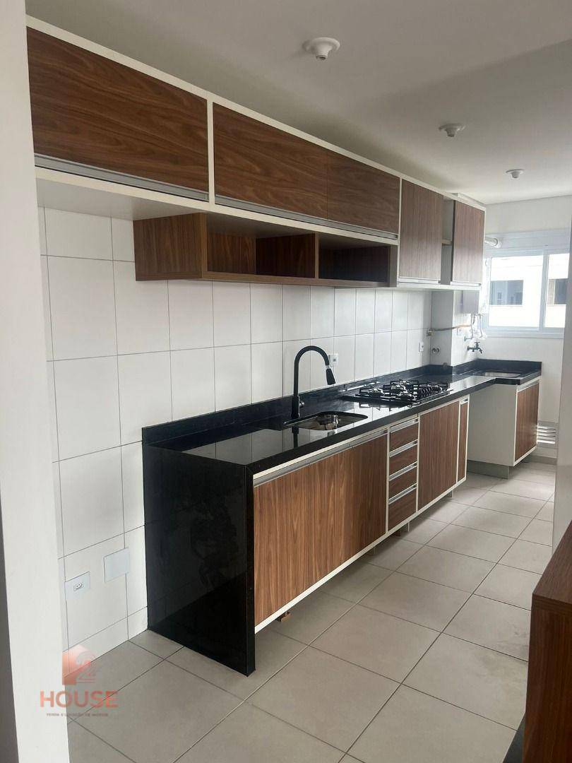 Apartamento para alugar com 2 quartos, 86m² - Foto 4