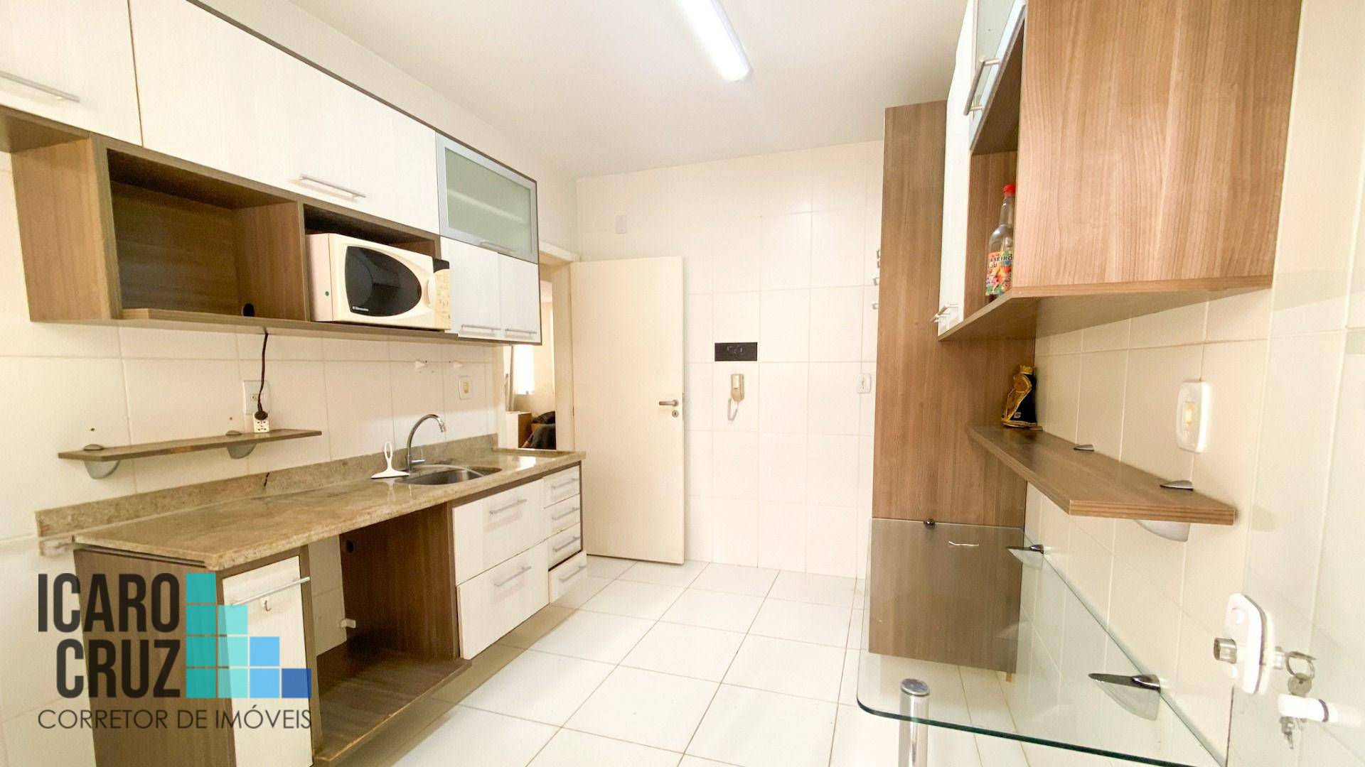 Casa de Condomínio para alugar com 4 quartos, 200m² - Foto 13