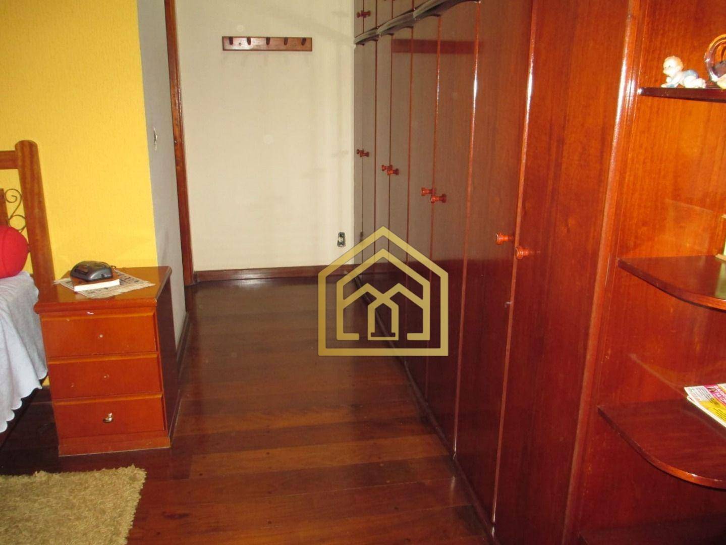 Sobrado à venda com 3 quartos, 220m² - Foto 28