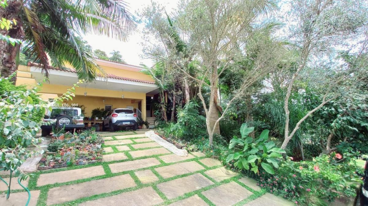 Casa de Condomínio à venda com 3 quartos, 270m² - Foto 15