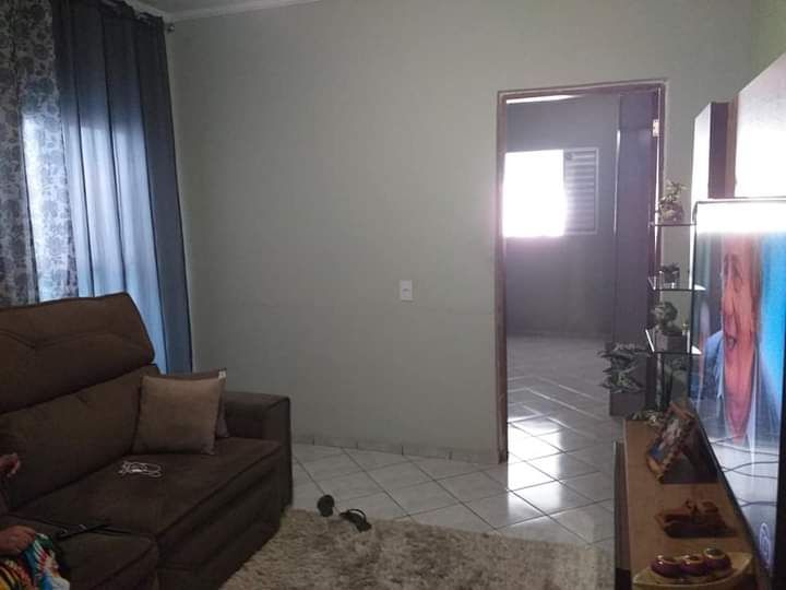 Casa à venda com 2 quartos, 90m² - Foto 11