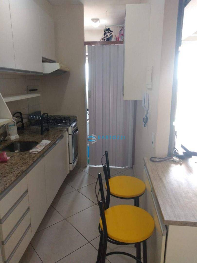 Apartamento à venda com 2 quartos, 56m² - Foto 4