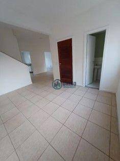 Casa à venda com 3 quartos, 110m² - Foto 1